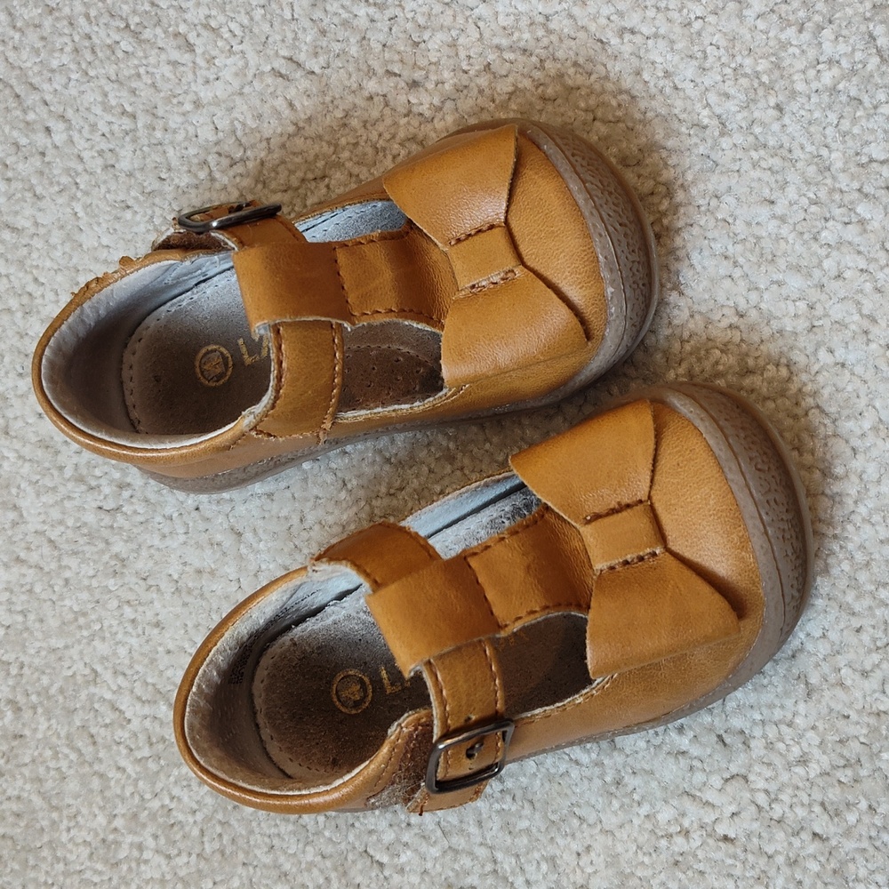 L'amour shoes Emma Bow T-Strap Mary Jane